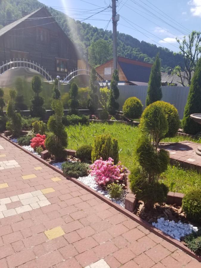 Садиба Квітка Карпат Russkaya Mokraya Esterno foto